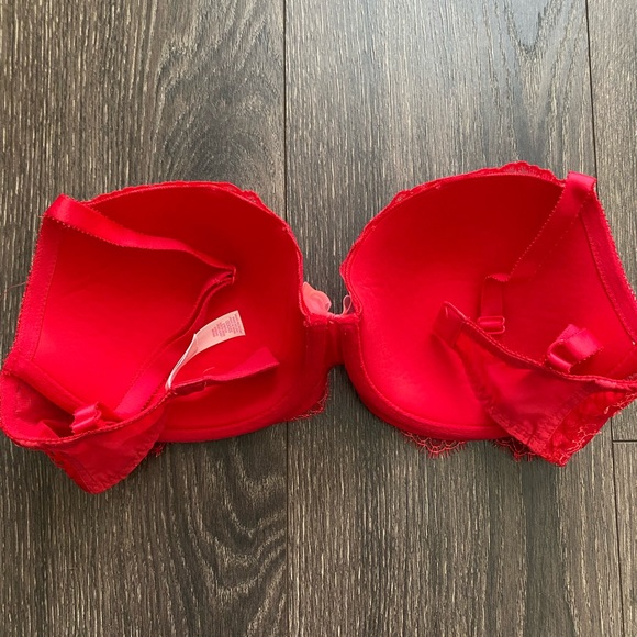 Victoria’s Secret lined Demi bra - Picture 2 of 2